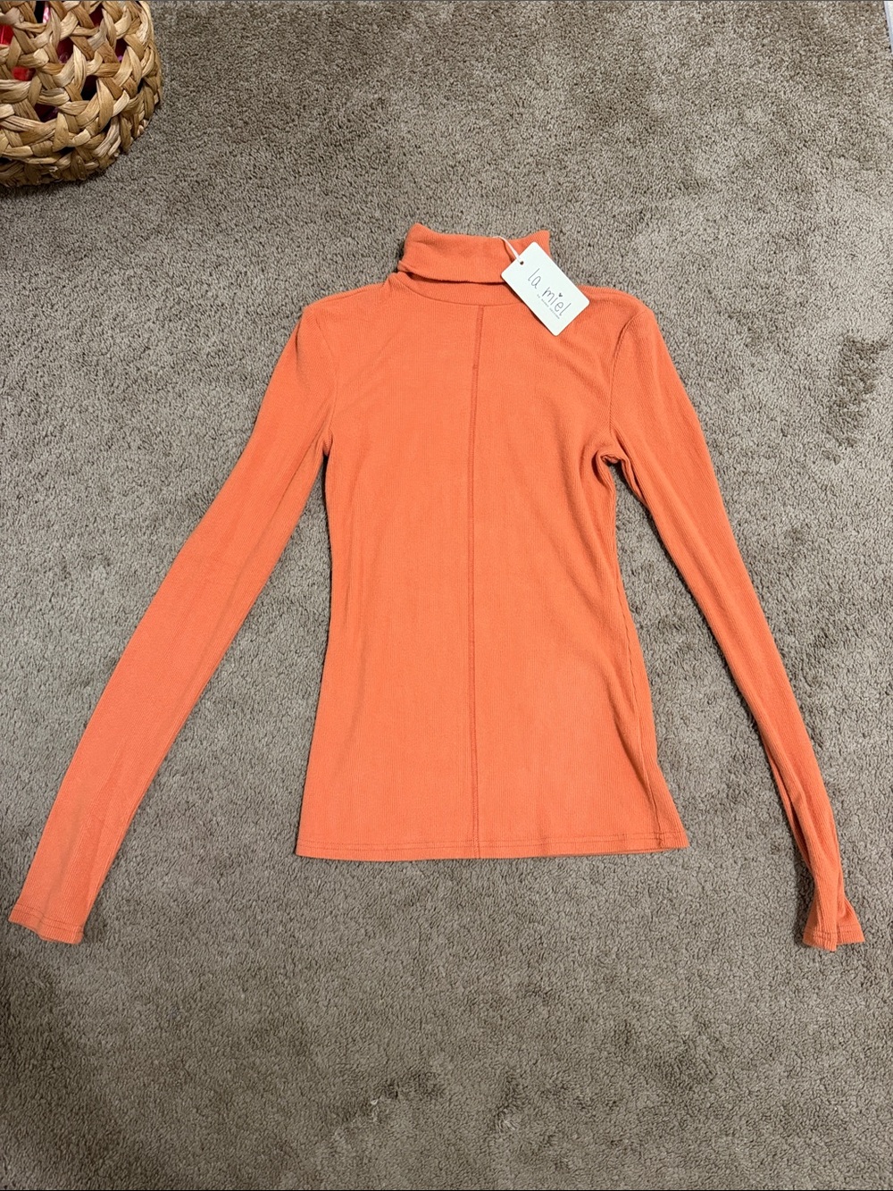 LA MIEL Coral Orange Ribbed Turtleneck Long Sleeve Top